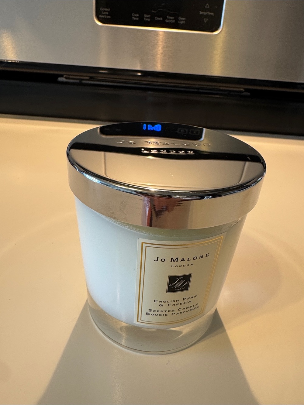 Jo Malone English Pear & Freesia Candle 7oz